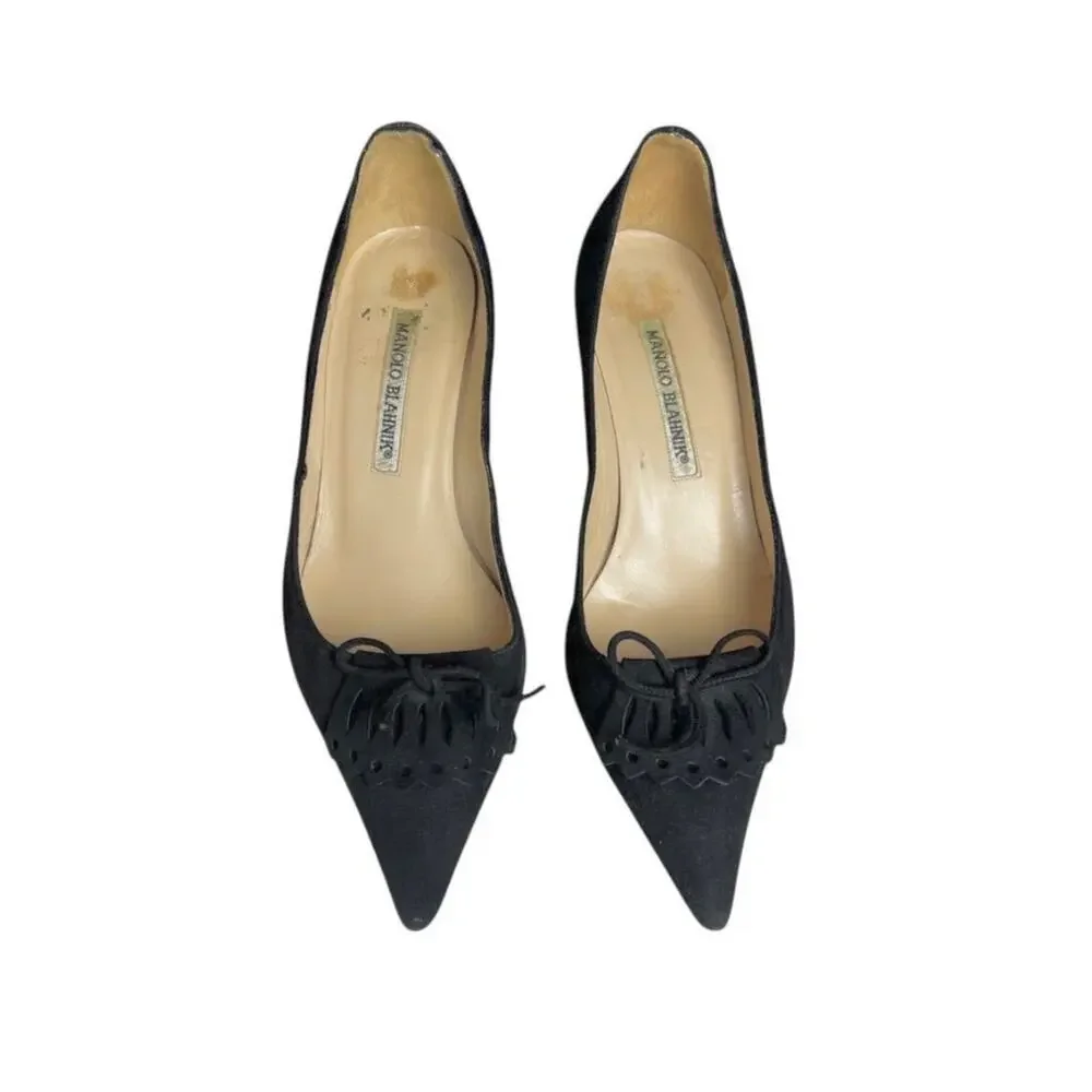 Vintage Manolo Blahnik Black Suede Bow Pumps Pointed Toe Kitten Heels 35.5